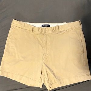 Men’s J Crew Factory Khaki Shorts - 5 Inch